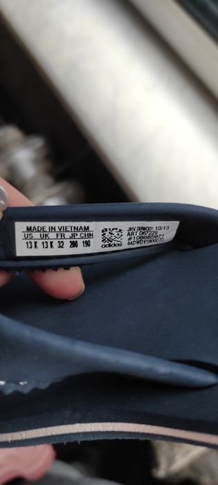 Шльопки дитячі сланці вʼєтнамки Аdidas оригінал 32 p