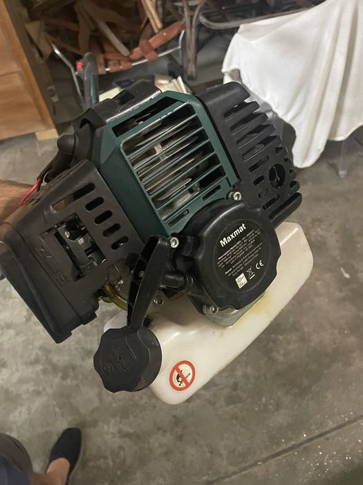 Roçadeira a gasolina