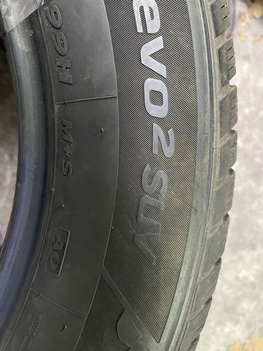 Шины 215/65 R17 Hankook б/у пара зима 6мм L9