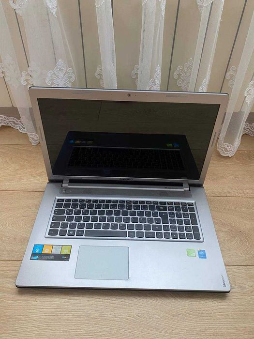 Ноутбук Lenovo Z710 (i7-4710MQ 8x2.5GHz, 8Gb, HDD 1Tb) під ремонт