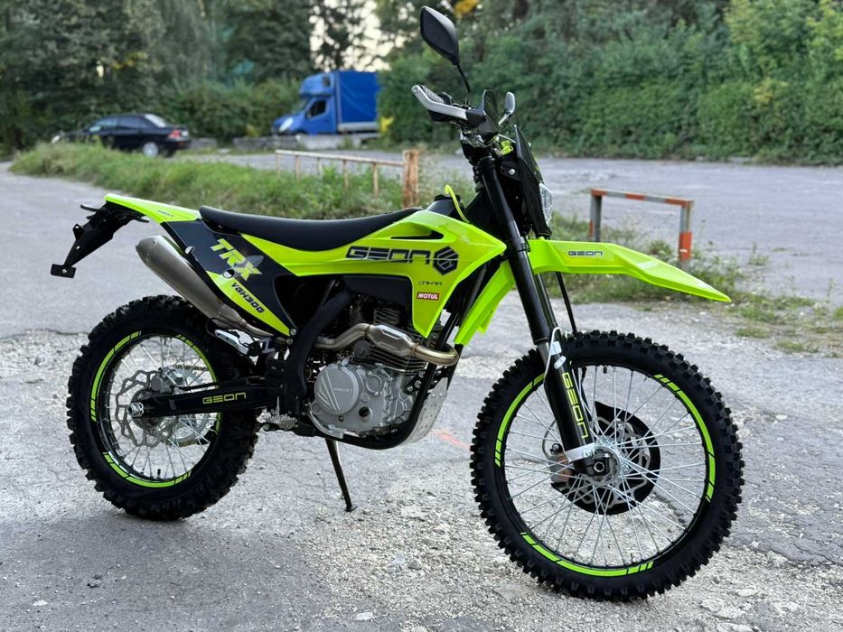 Мотоцикл Geon TRX 300