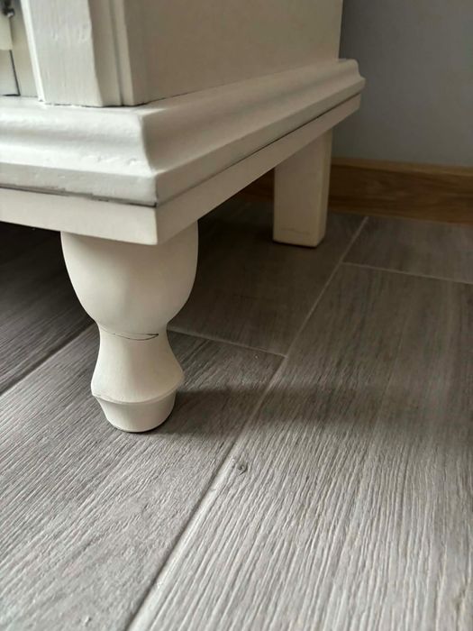 KREDENS styl Rustykalnych BIAŁY elegancki i stylowe