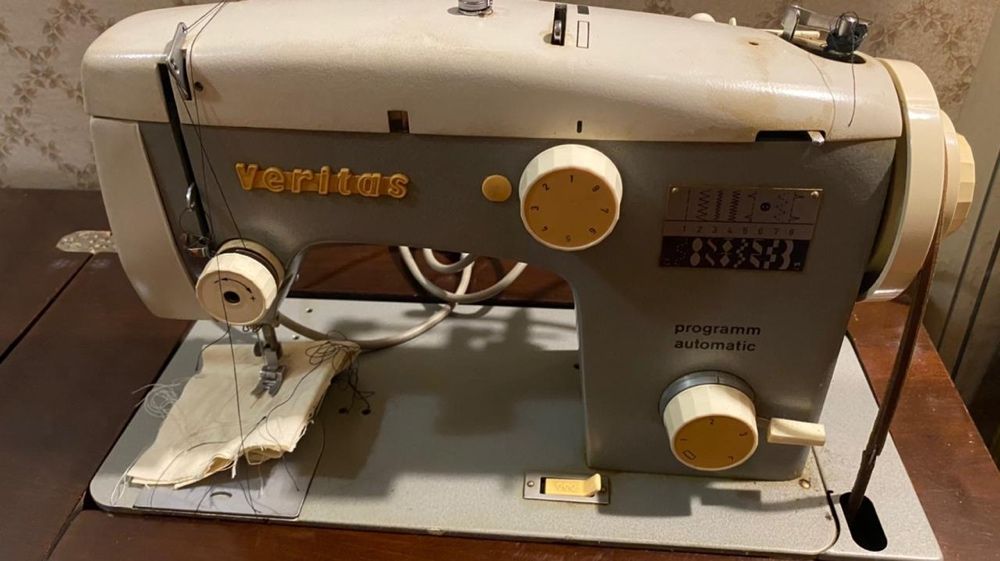 Швейная машинка Veritas