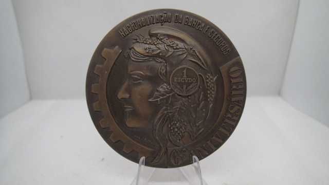 Medalha de Bronze da Nacionalização da banca e seguros