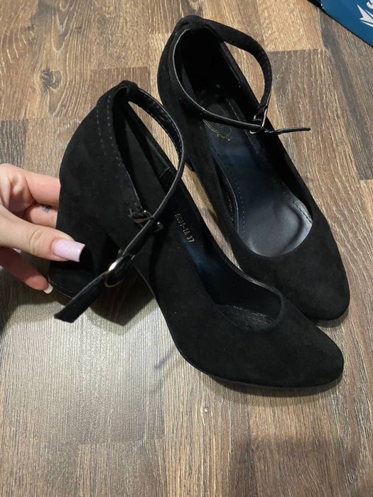 Жіночі туфельки