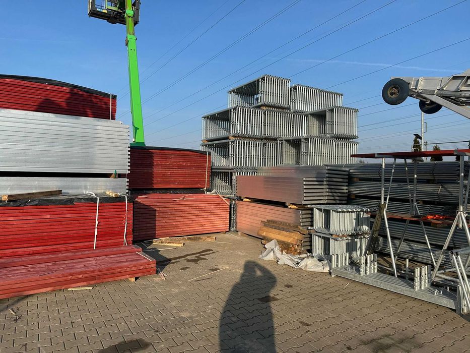 Zestaw Rusztowania elewacyjnego Pletac 8,5x9 77m2 Rusztowanie Fasadowe nie używane sprzedaż wynajem leasing raty