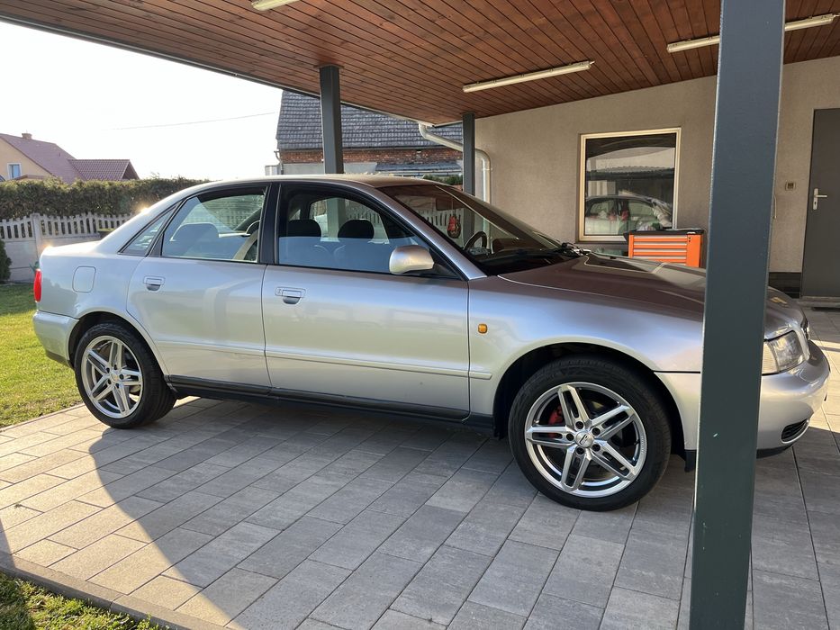 Audi A4 B5 1.8benzyna