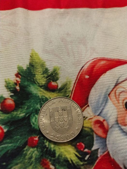 Moedas antigas vendo