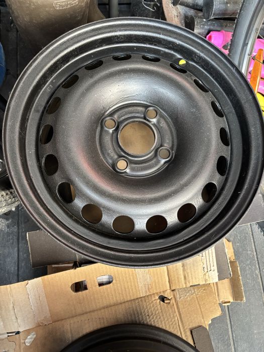 Felgi 4 szt    14 cali od corsy polecam