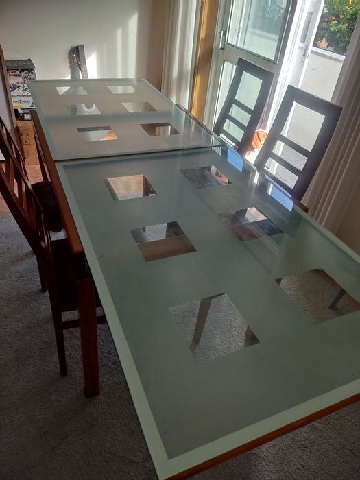 Mesa e 4 cadeiras sala jantar cerejeira