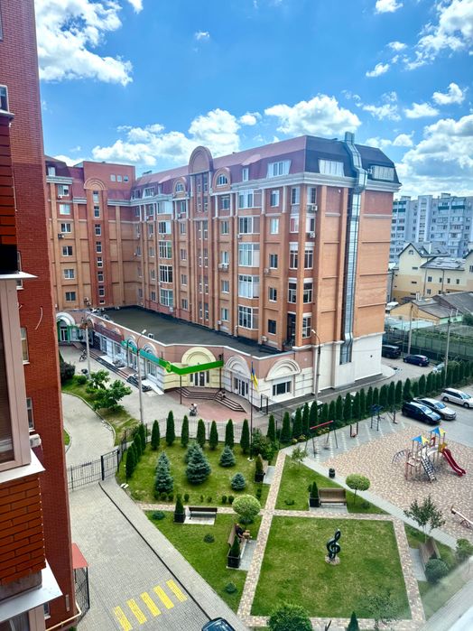 Продаж просторої 3-х кімнатної квартири у ЖК Симфонія