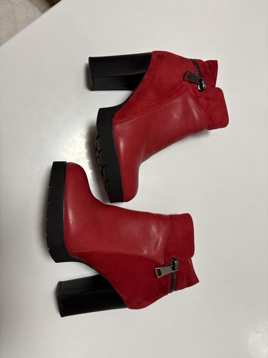 Buty damskie 38 kozaki botki czerwone