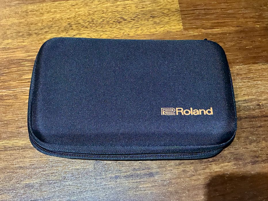 Roland AIRA Compact E-4 Voice Tweaker Etui i Kable