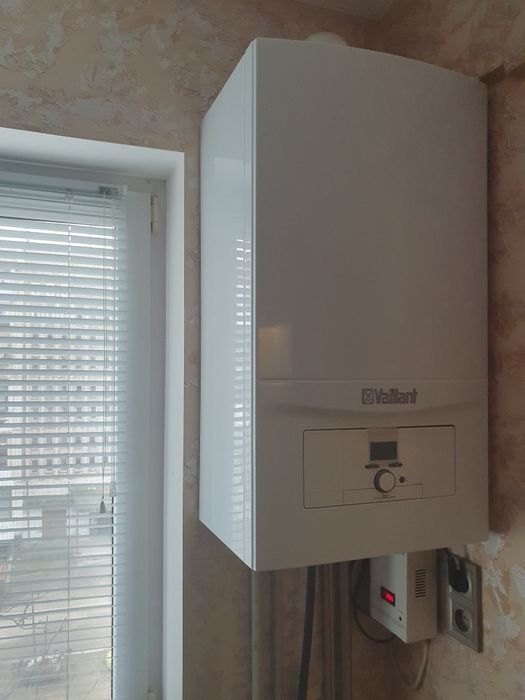 Квартира три кімнати