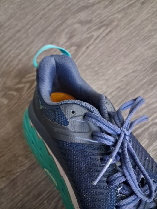 Кросівки жіночі Hoka розмір 38  (24,5 см)