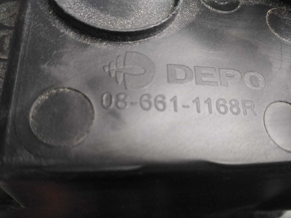 Farol Direito Fiat Panda de 2012 Novo