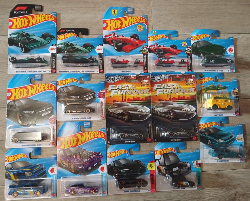 Колекційні машинки Hot Wheels