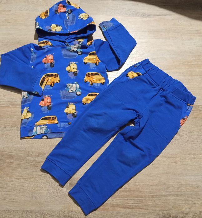 Dres w rozm 98-104 cm