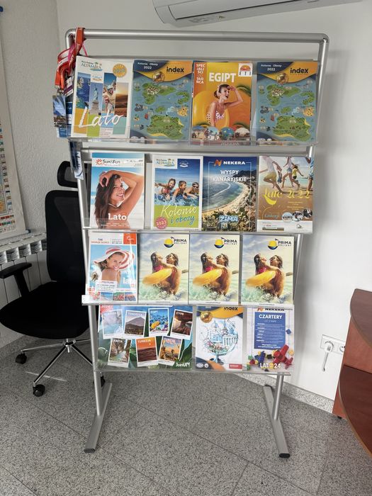 Stojak katalogowy A4 | 4 półki | 16 katalogów | aluminium + plexi