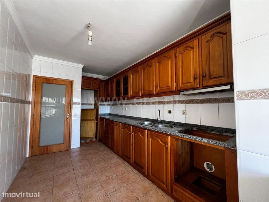 Apartamento T2 em Parada de Todeia, Paredes