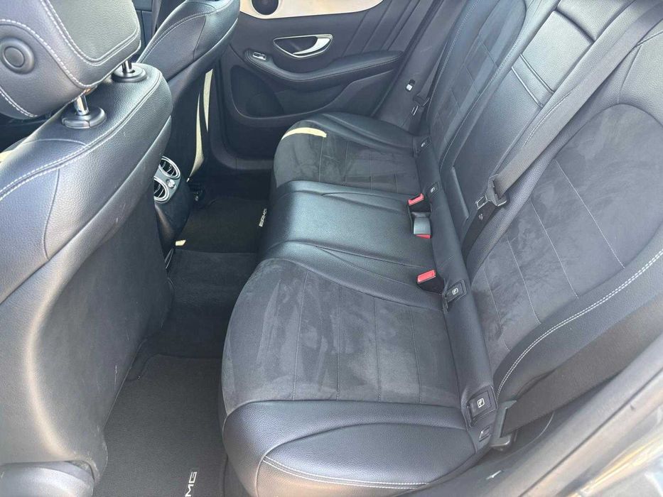Mercedes GLC 250 d 4 Matic 9G-Tronic - Interior AMG - NACIONAL
