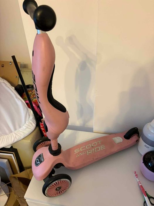 Hulajnoga Scoot And Ride Różowa 2 w 1 jeździk i hulajnoga