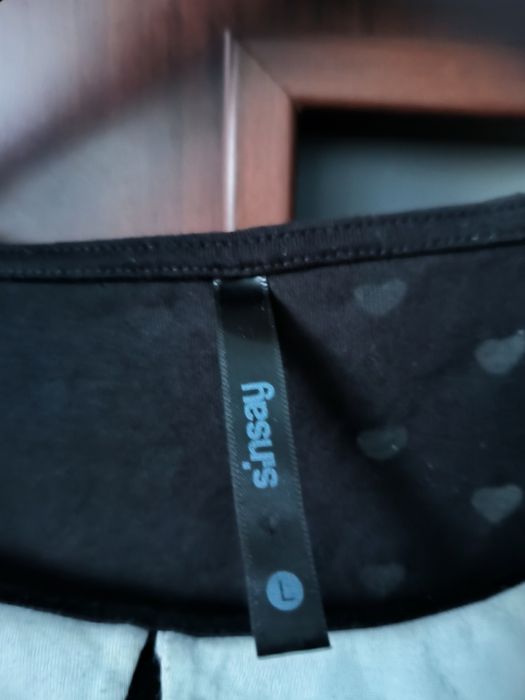 Bluzka z baskinką Sinsay