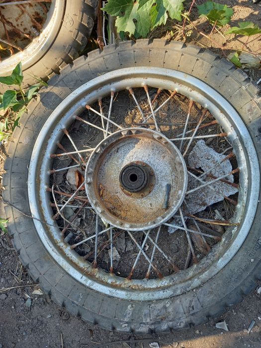 Колеса в зборі на мото