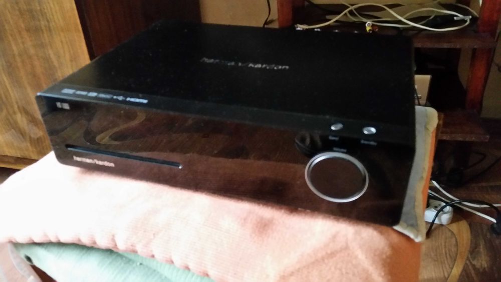 б\у HiFi-ресив.Harman Kardon \300w 6-8om\нов.пульт\\HDMi\2 USB