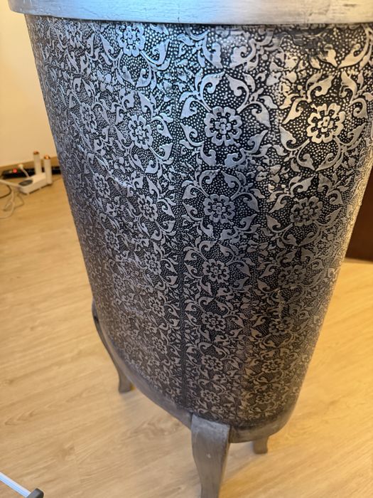 Camiseiro modelo antigo