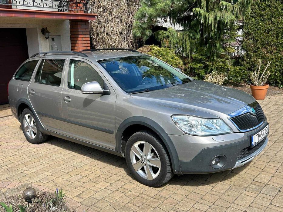 Skoda OCTAVIA II SCOUT 2,0 TDI 4X4 2012r.
