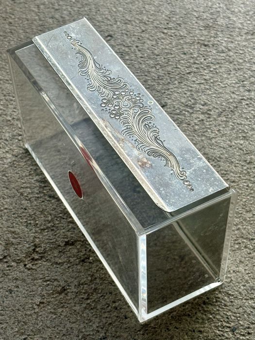 Szkatułka WMF Cromargan pleksi i plater autorstwa Sigrid Kupetz 1960te