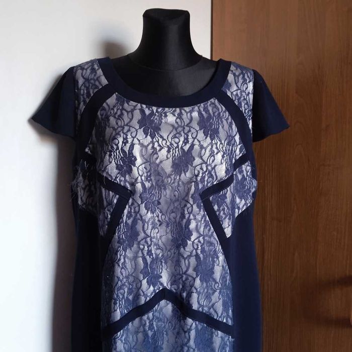 Wizytowa sukienka granat koronka r. 48/50