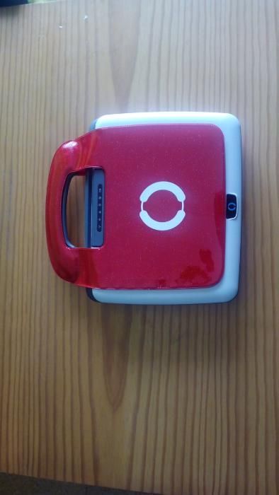 2* Computador portátil magalhães, 2 gb de Ram,Windows 10 e Office