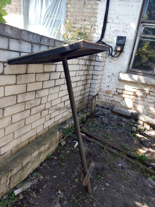 Стол для дачи ,або на кладовище