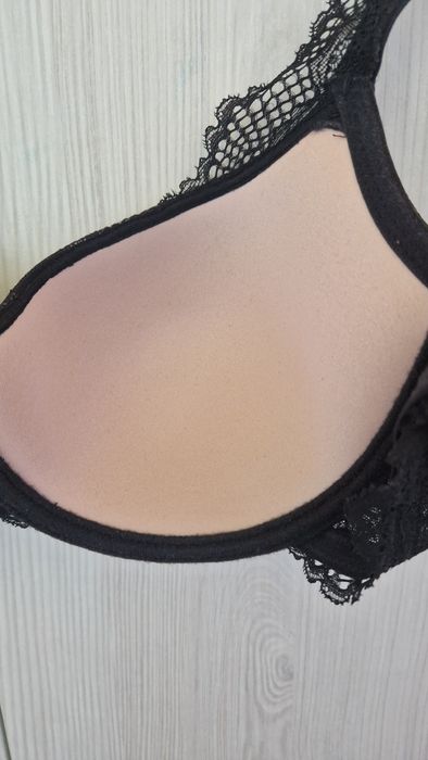 Biustonosz Triumph 70D