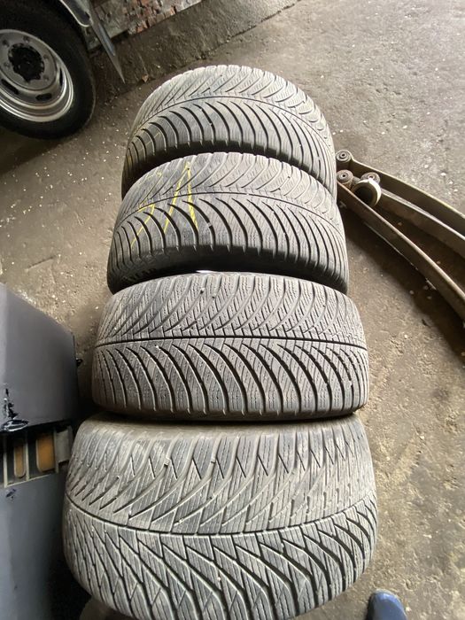 225 45 17 Goodyear