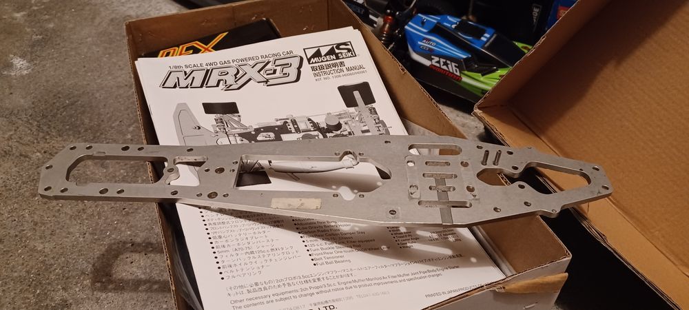 Chassis Mugen MRX3