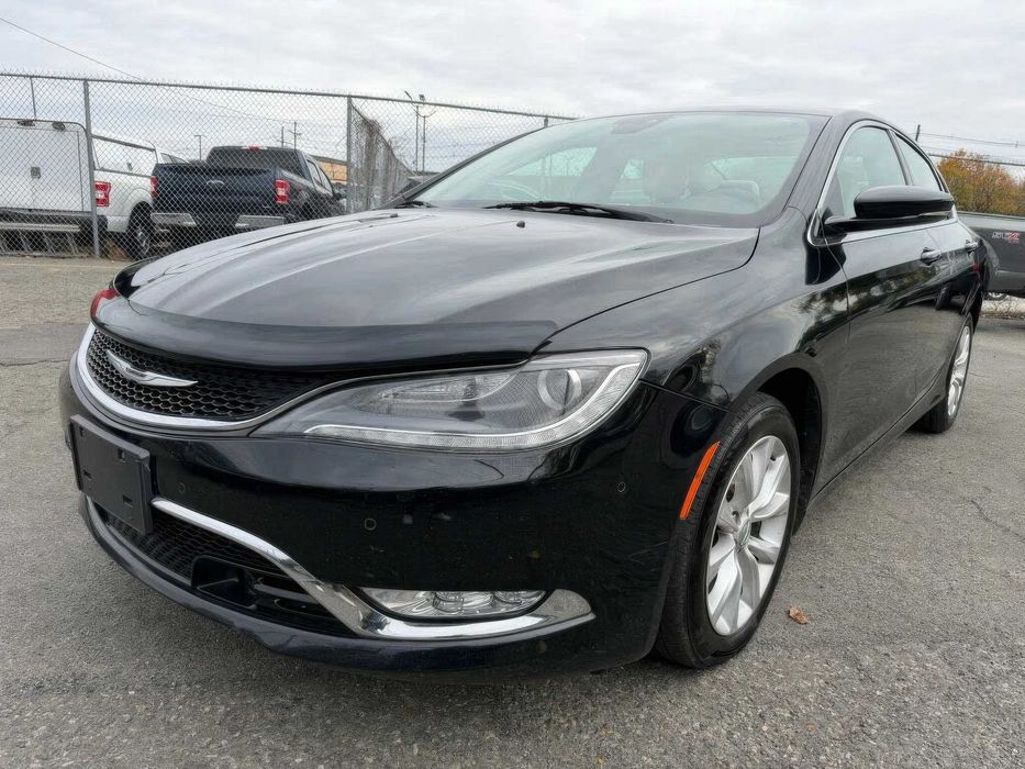Chrysler 200 S      2015