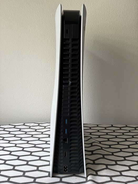 Consola PS5 c/leitor de disco