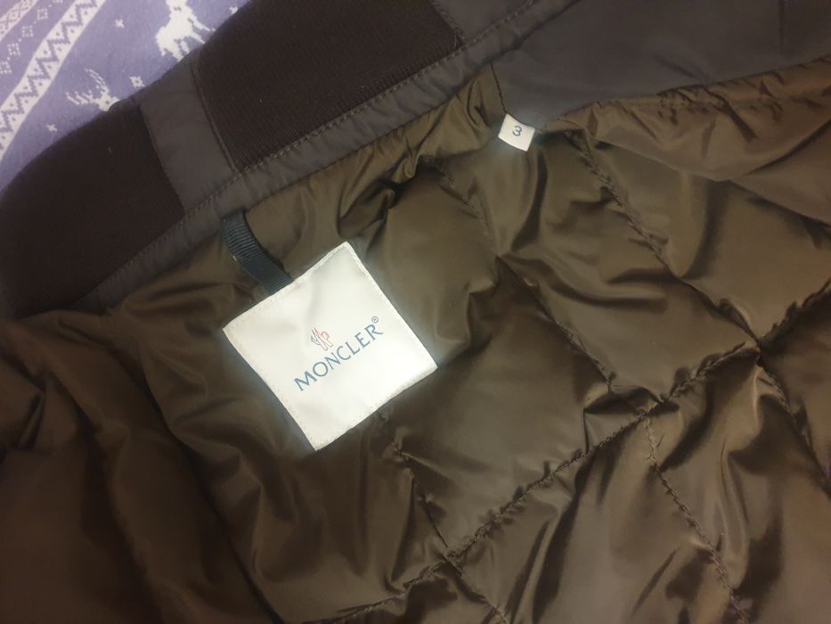 Пухове пальто куртка Moncler оригінал.