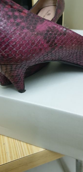 Sapatos de senhora tamanho 40