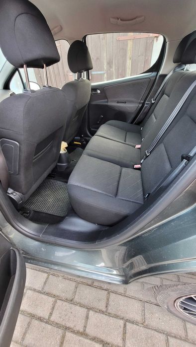 Peugeot 207 1.6 benzyna
