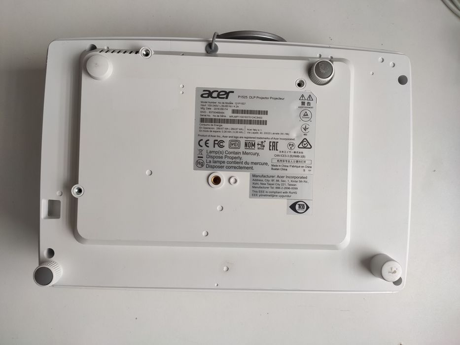 Projektor rzutnik DLP Acer P1525 uszkodzony