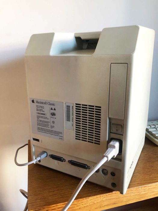 Macintosh Classic Apple Mac M0420 Computador