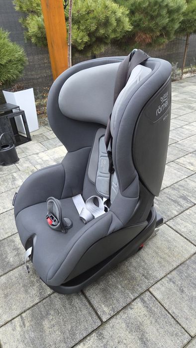 Fotelik samochodowy Britax Romer I-SIZE