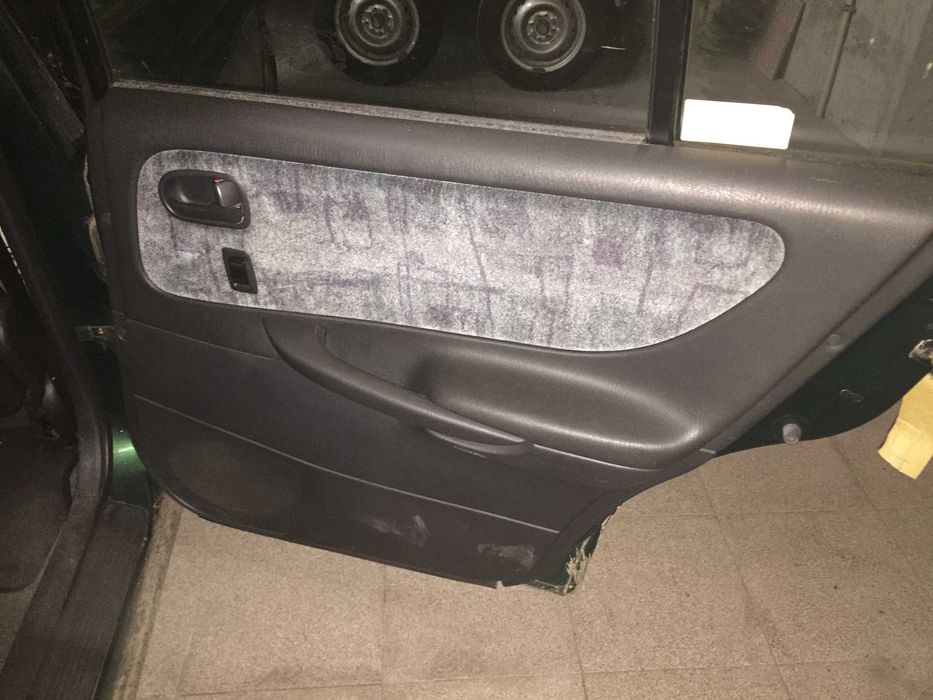 Mazda 626 GF 1998 року