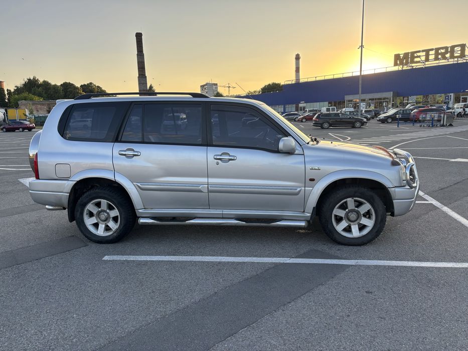 Suzuki Grand Vitara, 2003, 2,7 газ/бензин, 330 т.км