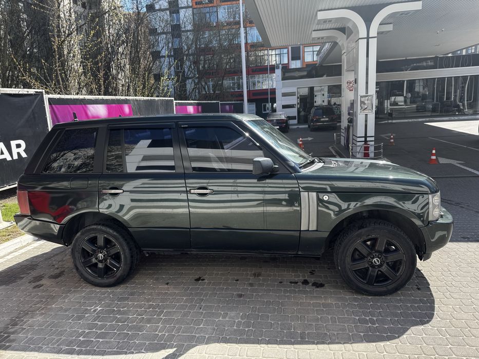 Land rover range rover