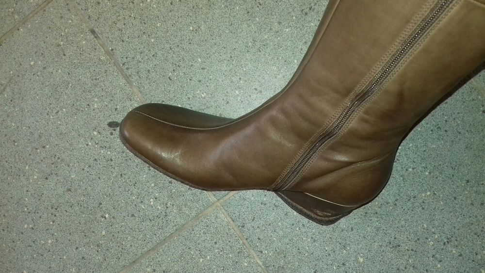 Ryłko brązowe kozaki koturny 37 40 36